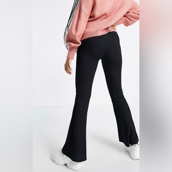 NEW YORK MATERNITY RIB FLARE LEGGINS - Picture 4 of 4